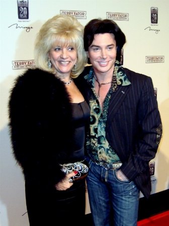 terry-fator-red-carpet-gala-premiere 079